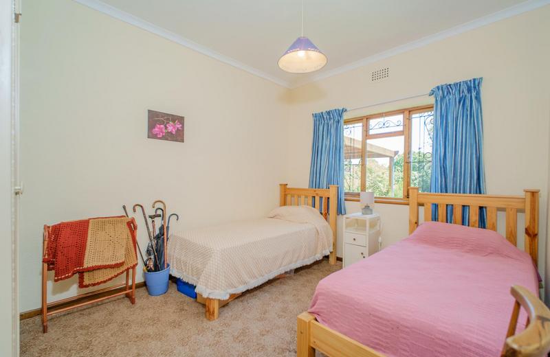 4 Bedroom Property for Sale in Meadowridge Western Cape